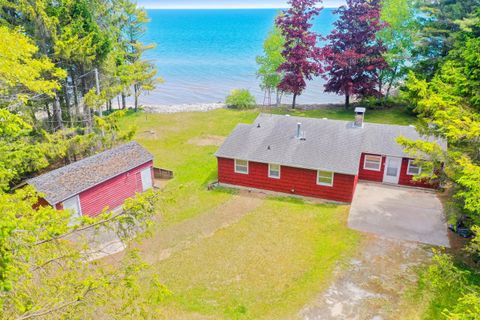 Photo of 11009 Lake Dr, Two Rivers, WI 54241 (MLS # 1965899)