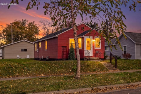 Photo of 2207 Park Ave, La Crosse, WI 54601 (MLS # 1986632)