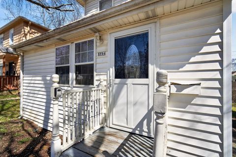 Photo of 5734 N 37th St, South Milwaukee, WI 53209 (MLS # 1958432)