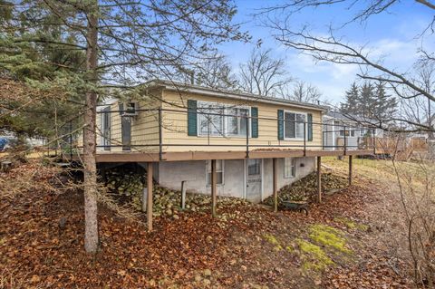 Photo of W6709 Lake Shore Circle Cir, Sugar Creek, WI 53121 (MLS # 1953779)