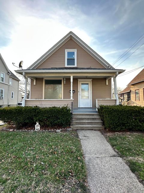 Photo of 5810 20th Ave Ave, Kenosha, WI 53140 (MLS # 1955778)