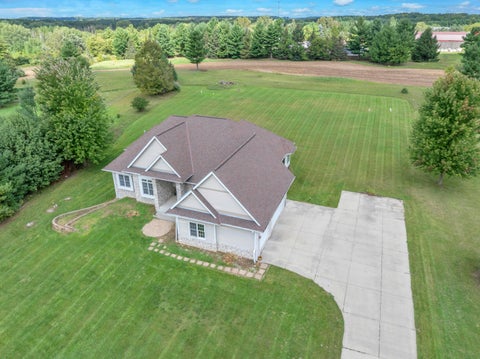 Photo of 7611 Fairway Ln, West Bend, WI 53090 (MLS # 1981797)