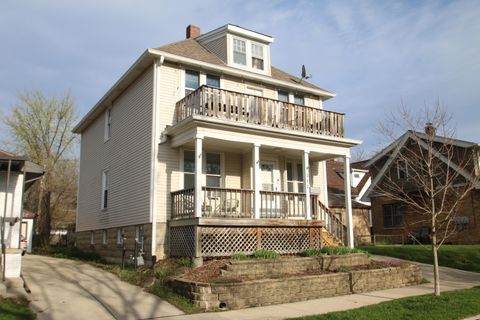 Photo of 212 N 60th St, Milwaukee, WI 53213 (MLS # 1959116)
