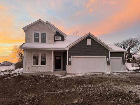 Photo of 9607 S Bergamont Dr, Franklin, WI 53132 (MLS # 1945231)