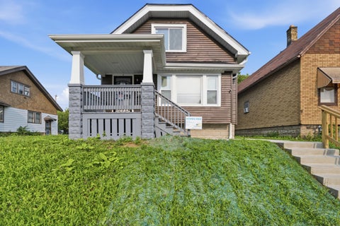 Photo of 2920 N 27th St, Milwaukee, WI 53210 (MLS # 1976347)
