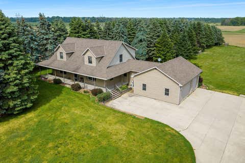 Photo of 8735 County Highway B Hwy, Mishicot, WI 54241 (MLS # 1967117)