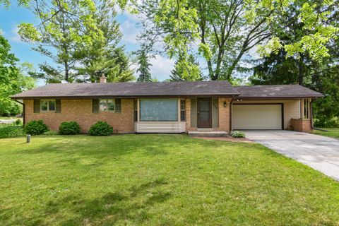 Photo of 1900 N 166th St, Brookfield, WI 53005 (MLS # 1964200)