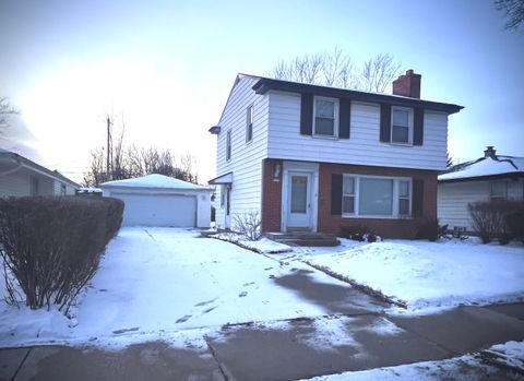Photo of 5633 N 73rd St, Milwaukee, WI 53218 (MLS # 1948967)