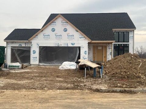 Photo of N57W20904 Lomond Rd, Menomonee Falls, WI 53052 (MLS # 1932261)