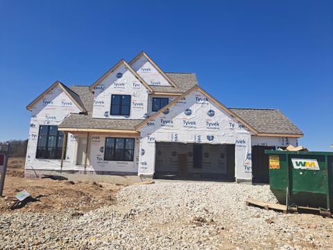Photo of 1702 Switchgrass St, Oconomowoc, WI 53066 (MLS # 1960643)