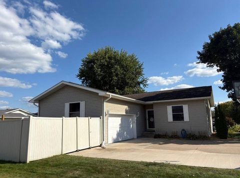 Photo of 137 Acorn Ln, West Salem, WI 54669 (MLS # 1944228)