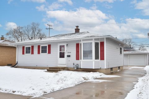 4948 S 15th St, Milwaukee, WI 53221 - #: 1949128