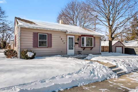Photo of 1800 Highland Ave, Waukesha, WI 53186 (MLS # 1948501)