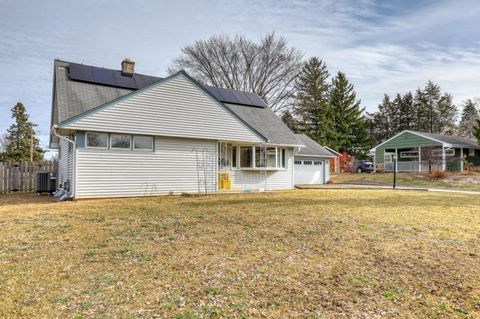 Photo of 3010 Cottonwood Ct, Brookfield, WI 53005 (MLS # 1952238)