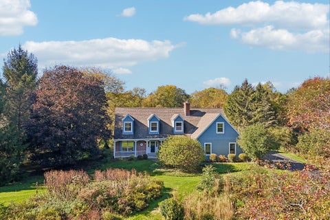 Photo of 1357 Cedarton Pkwy, Cedarburg, WI 53024 (MLS # 1985680)