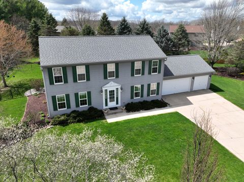 Photo of 1109 Buteo Ct, Burlington, WI 53105 (MLS # 1958353)