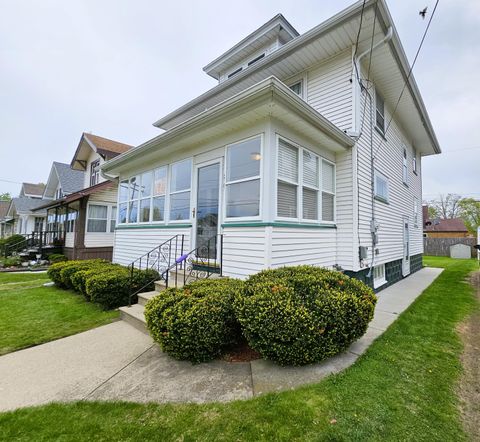 Photo of 2101 74th St, Kenosha, WI 53143 (MLS # 1961458)