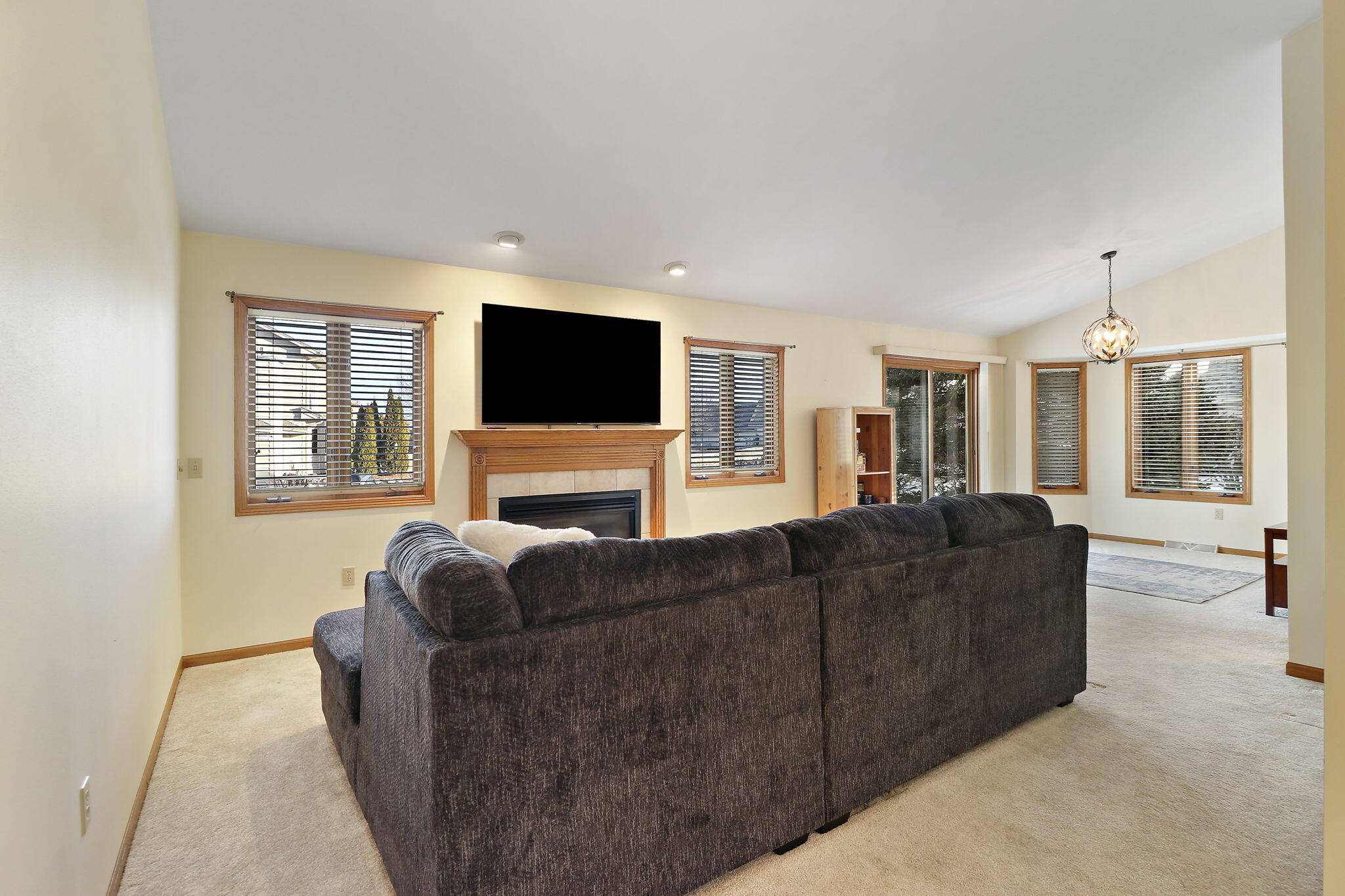 Mount Pleasant, Wisconsin 53406, United States, 3 Bedrooms Bedrooms, ,4 BathroomsBathrooms,Residential,Active,12645