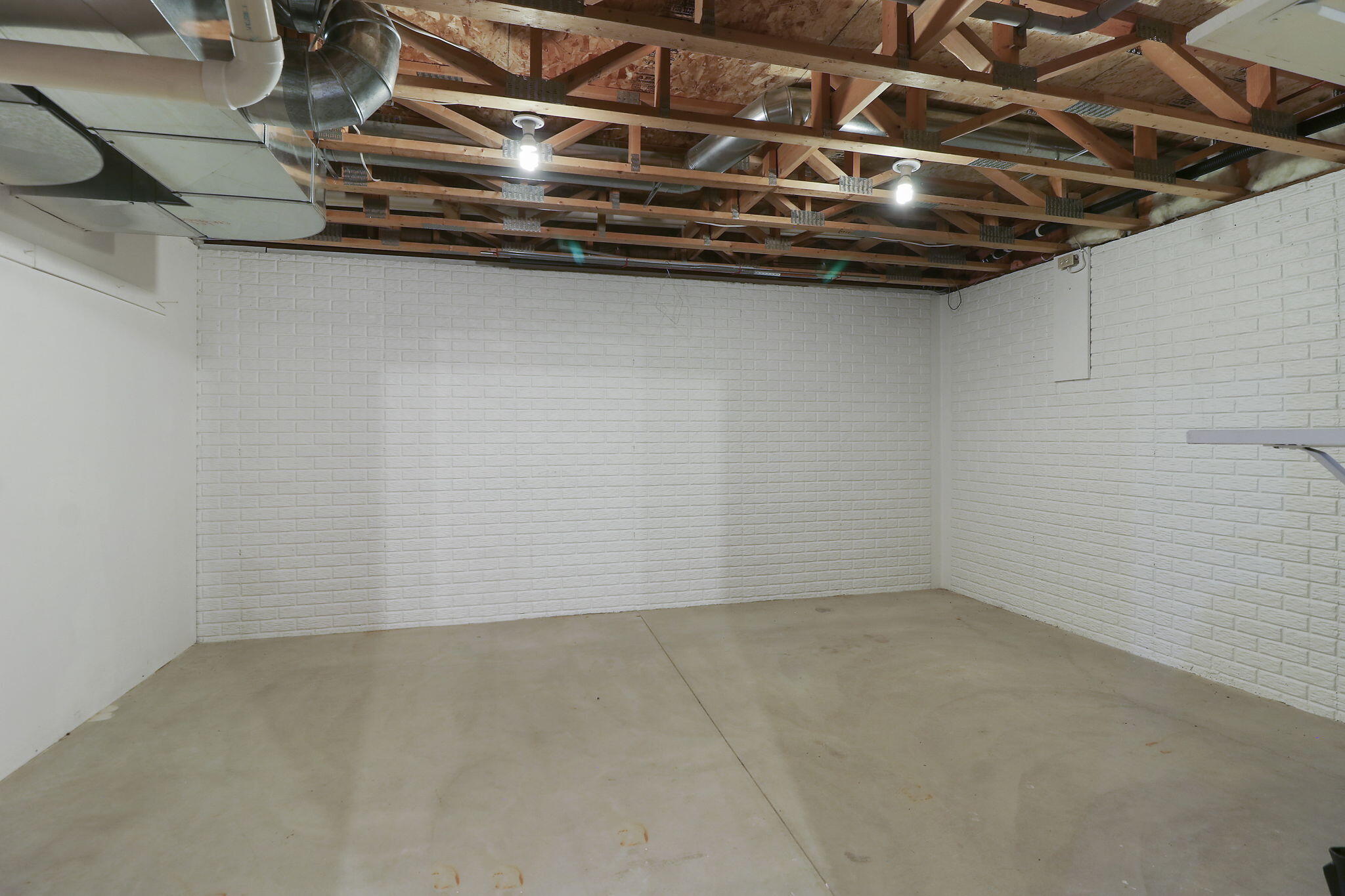 Mount Pleasant, Wisconsin 53406, United States, 3 Bedrooms Bedrooms, ,4 BathroomsBathrooms,Residential,Active,12645