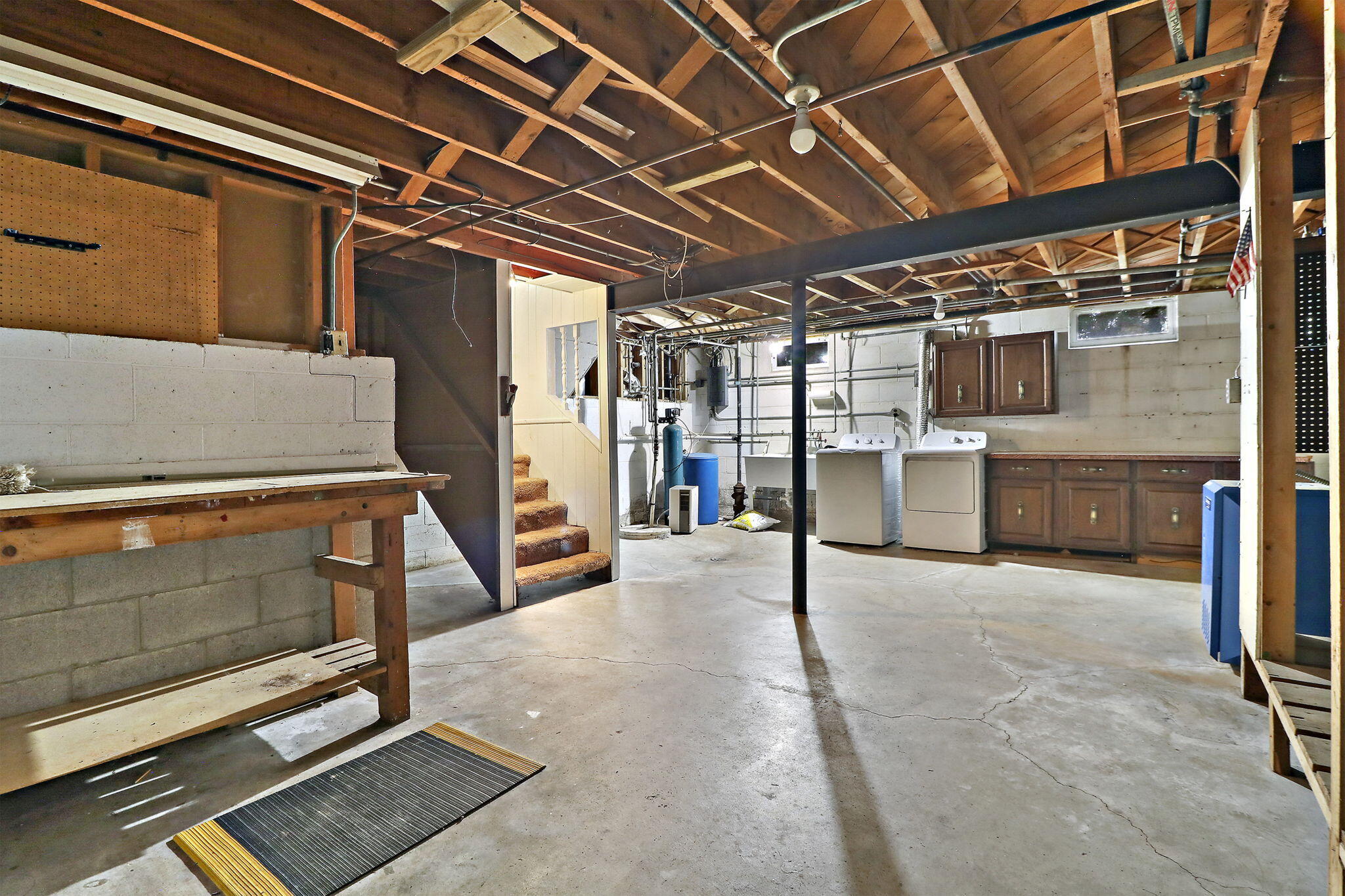 Hales Corners, Wisconsin 53130, United States, 4 Bedrooms Bedrooms, ,2 BathroomsBathrooms,Residential,Active,240049