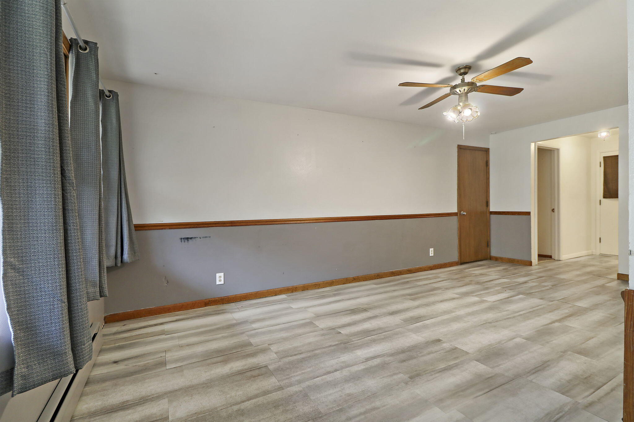 Hales Corners, Wisconsin 53130, United States, 4 Bedrooms Bedrooms, ,2 BathroomsBathrooms,Residential,Active,240049