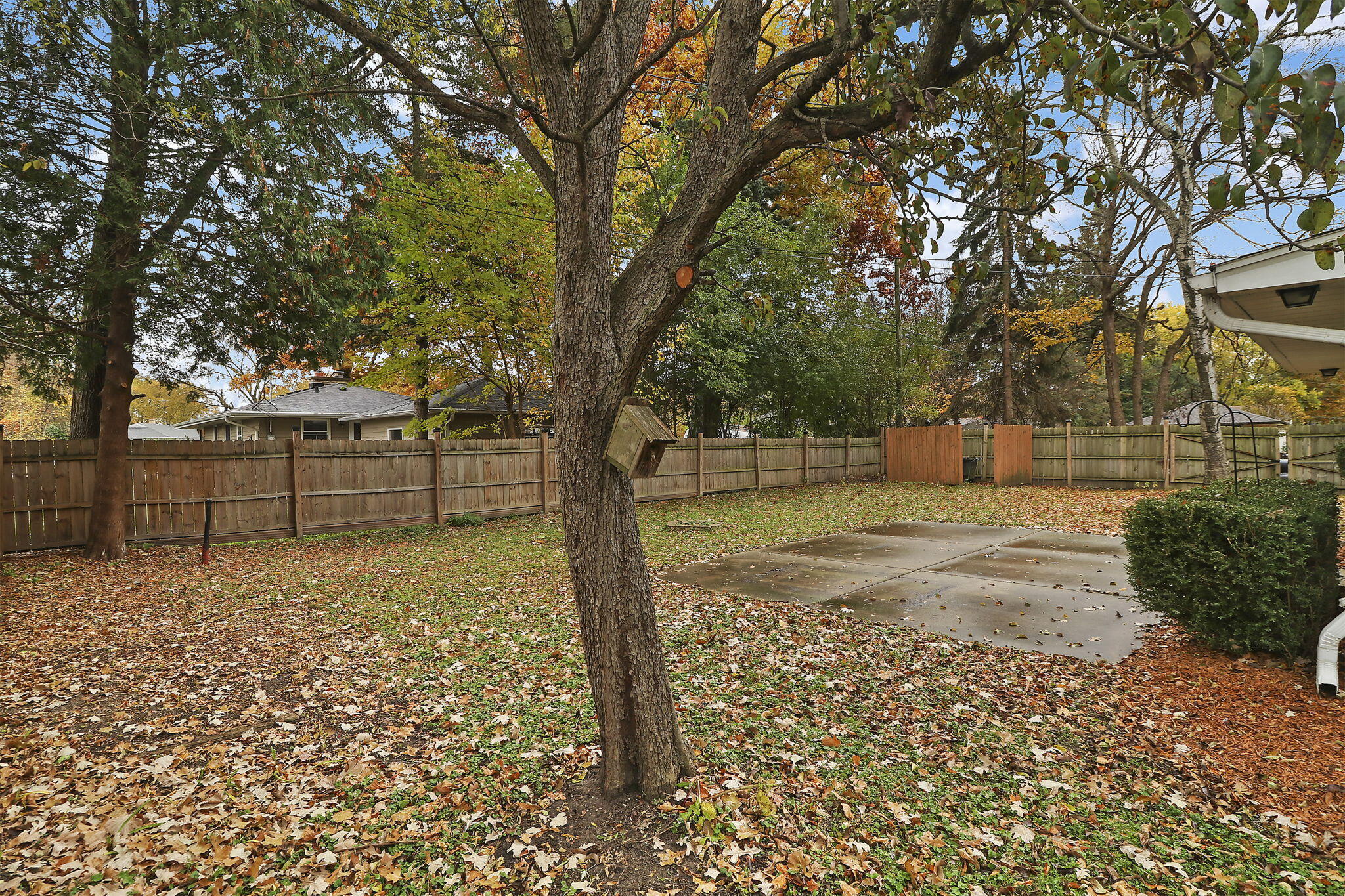 Hales Corners, Wisconsin 53130, United States, 4 Bedrooms Bedrooms, ,2 BathroomsBathrooms,Residential,Active,240049