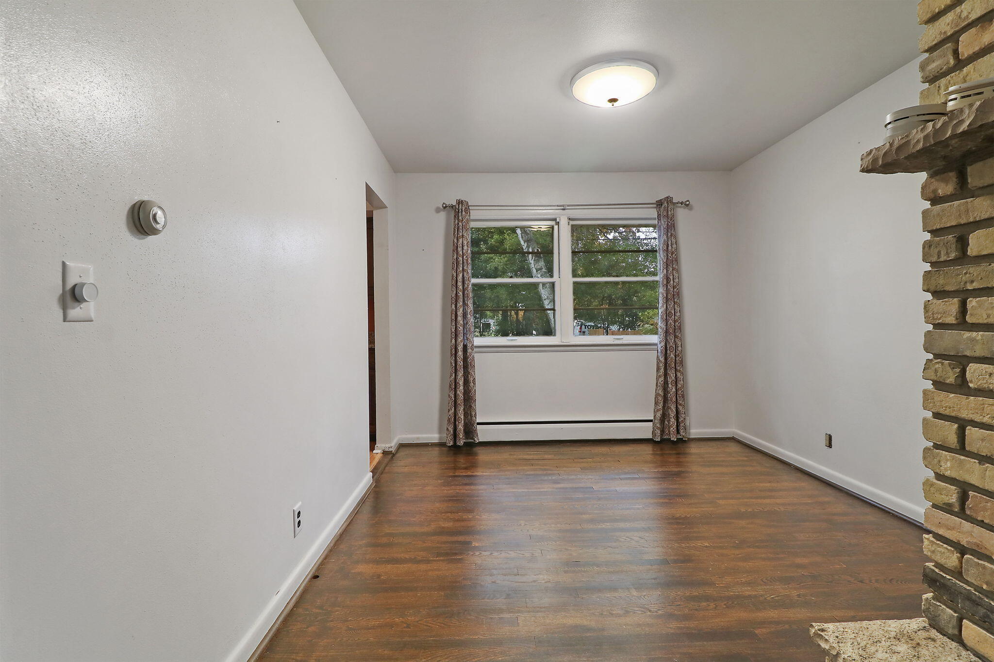 Hales Corners, Wisconsin 53130, United States, 4 Bedrooms Bedrooms, ,2 BathroomsBathrooms,Residential,Active,240049