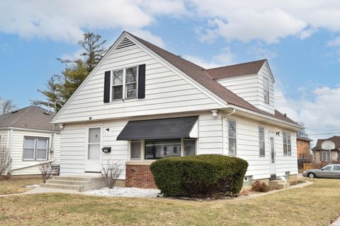 Photo of 3520 N 77th St, Milwaukee, WI 53222 (MLS # 1952086)