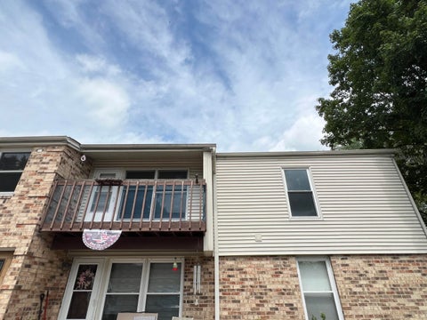 Photo of N114W16680 Crown Dr, Germantown, WI 53022 (MLS # 1978321)