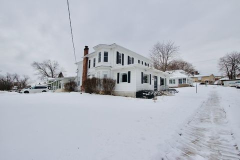 Photo of 103 W Eagle St, Eagle, WI 53119 (MLS # 1948843)