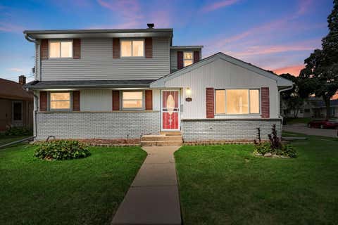 Photo of 8302 W Courtland Ave, Milwaukee, WI 53218 (MLS # 1977447)