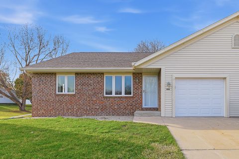 Photo of 408 Keno Cir, Horicon, WI 53032 (MLS # 1956492)
