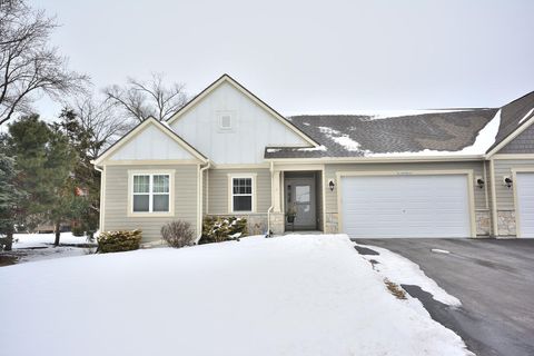Photo of W144N4834 Stone Dr, Menomonee Falls, WI 53051 (MLS # 1951344)