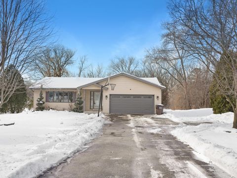 Photo of 1525 S Calhoun Rd, New Berlin, WI 53151 (MLS # 1944931)