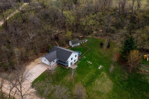 Photo of W4267 Drectrah Rd, Barre, WI 54601 (MLS # 1959118)