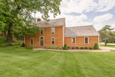 Photo of 20800 Brook Park Dr, Brookfield, WI 53045 (MLS # 1921815)