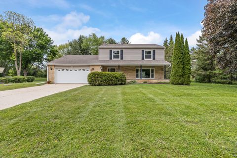 Photo of W378N5832 Farmwood Hts, Lac La Belle, WI 53066 (MLS # 1964112)