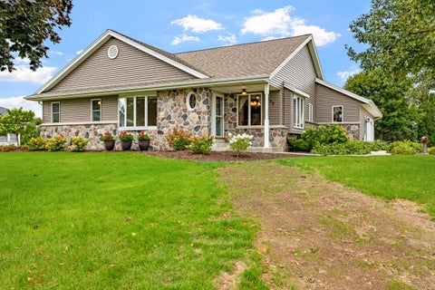 Photo of 335 N Main St, Cedar Grove, WI 53013 (MLS # 1981033)