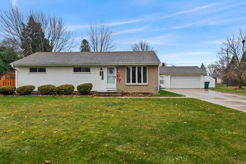 Photo of N54W14225 Van Buren Dr, Menomonee Falls, WI 53051 (MLS # 1943421)