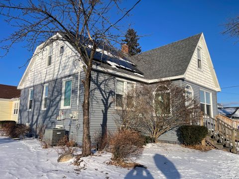 Photo of 1314 79th St, Kenosha, WI 53143 (MLS # 1948690)