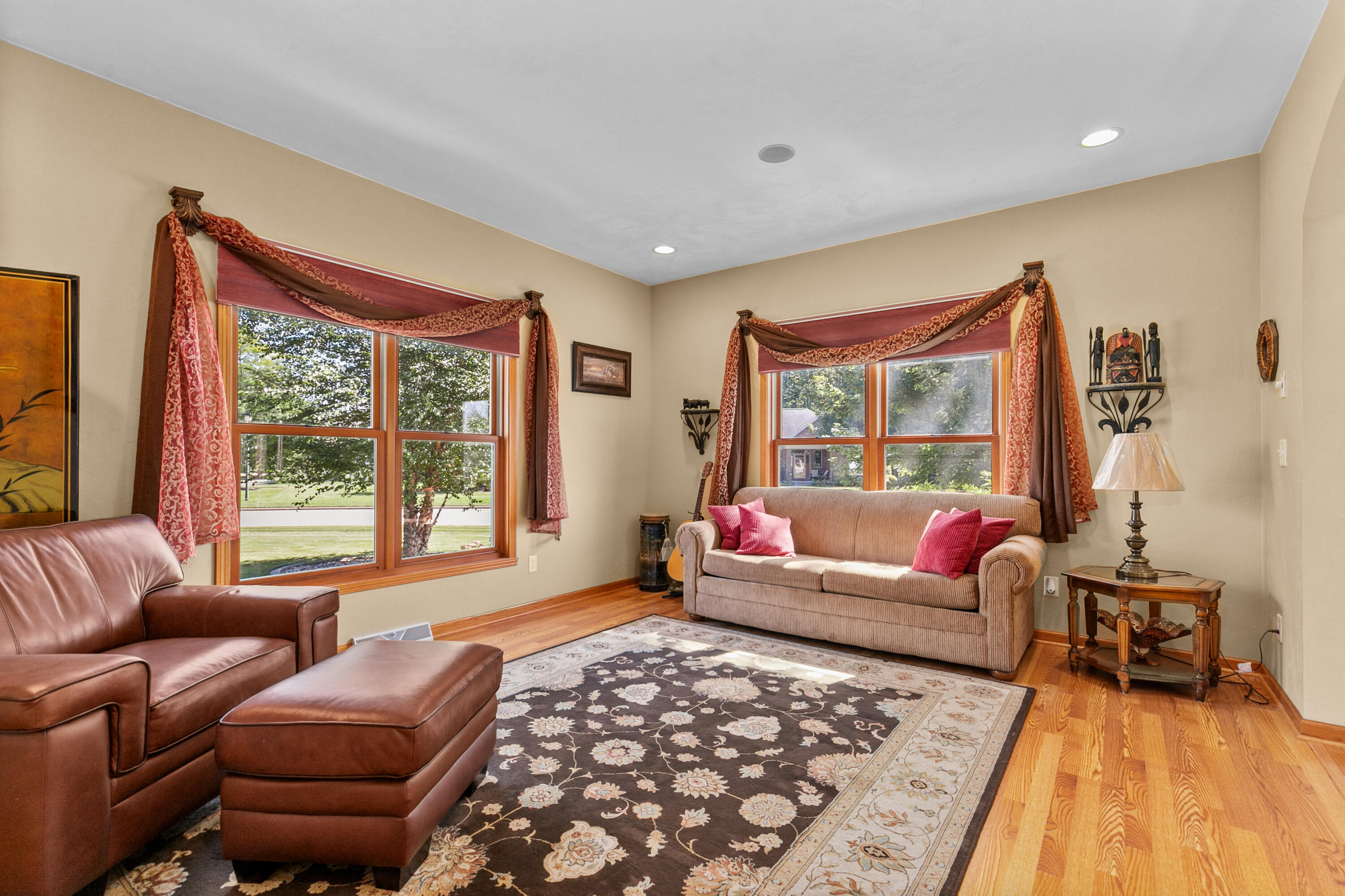 Sherwood, Wisconsin 54169, United States, 5 Bedrooms Bedrooms, ,5 BathroomsBathrooms,Residential,Active,244086