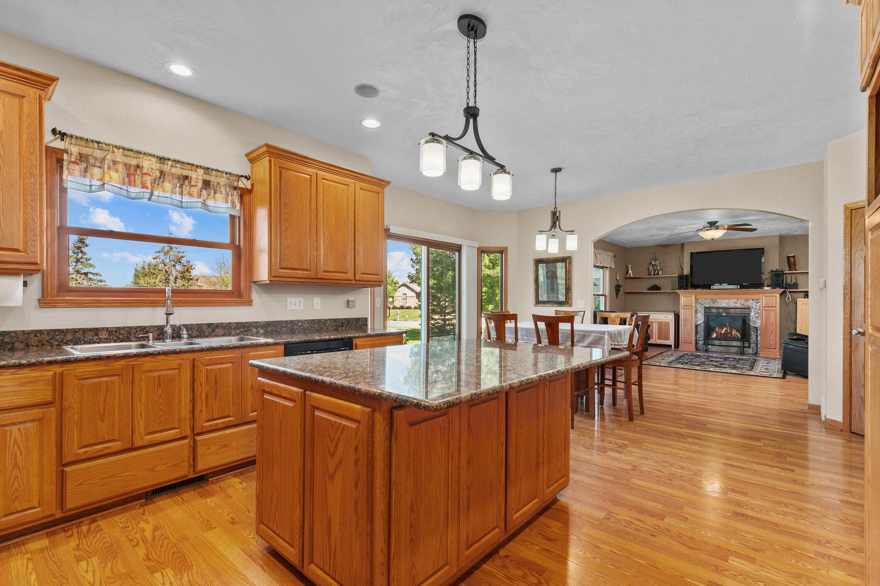 Sherwood, Wisconsin 54169, United States, 5 Bedrooms Bedrooms, ,5 BathroomsBathrooms,Residential,Active,244086