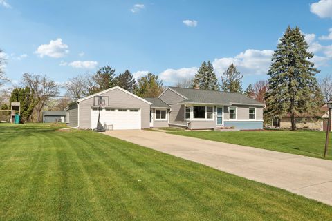 Photo of 4645 N 148th St, Brookfield, WI 53005 (MLS # 1919418)