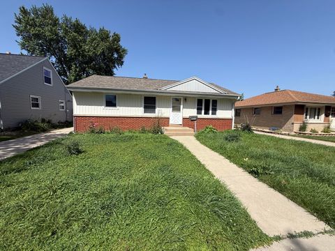 Photo of 3631 S 82nd St, Milwaukee, WI 53220 (MLS # 1969982)