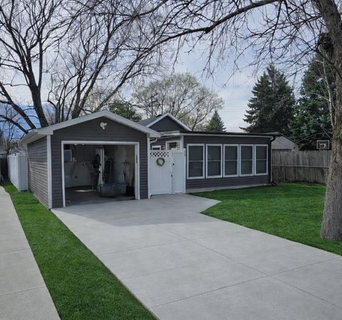 Photo of 7520 33rd Ave, Kenosha, WI 53142 (MLS # 1957978)