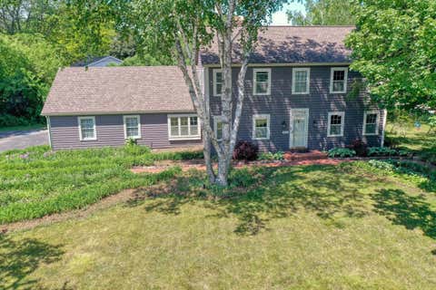 Photo of 1895 Village Green Ct, Elm Grove, WI 53122 (MLS # 1966156)