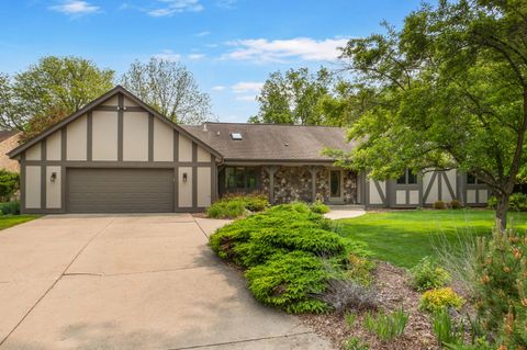 Photo of 14775 Hyland Dr, Brookfield, WI 53005 (MLS # 1920698)