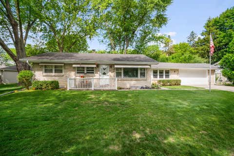 Photo of 3303 N Knoll Blvd, Wauwatosa, WI 53222 (MLS # 1969309)