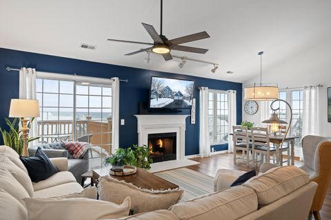 Photo of 1085 Lakeland Dr, Geneva, WI 53147 (MLS # 1944627)