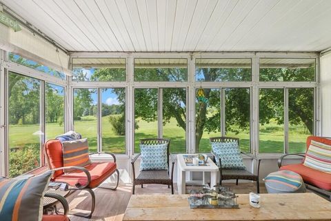 Photo of 352 County Road B -, Fontana, WI 53125 (MLS # 1950868)